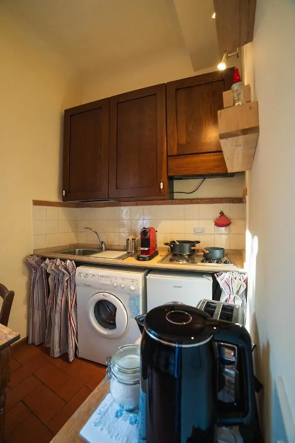 Apartment S2 - Serristori Tower Apt - Dolcevita Holiday Florence